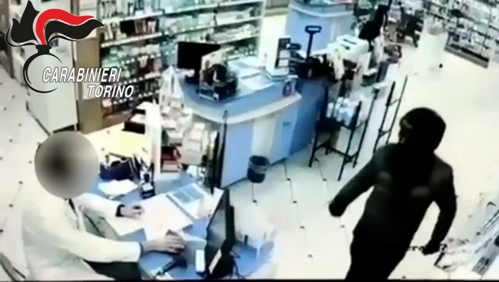 Il rapinatore agiva tra Torino, Moncalieri e Nichelino