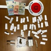 La droga sequestrata a casa del minorenne di Giaveno