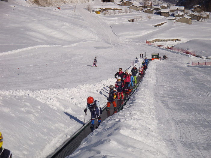 Pian della Regina di Crissolo: ripartono i corsi di sci per principianti della Scuola Sci Monviso