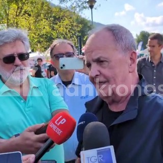 Lega, Calderoli: "Salvini eletto dal congresso" Lega, Calderoli: "Salvini eletto dal congresso"