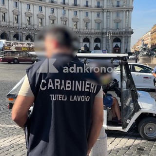 Golf car, blitz dei carabinieri del Nucleo ispettorato del lavoro: il video dei controlli a Roma