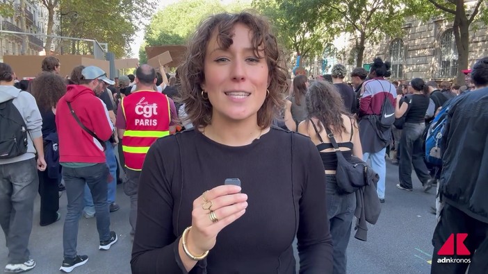 Francia, atto V delle proteste: gli studenti denunciano di aver ricevuto solo 'briciole'news Francia, atto V delle proteste: gli studenti denunciano di aver ricevuto solo 'briciole'news