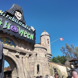 Halloween, Mirabilandia tra brividi e divertimento per tutte le età Halloween, Mirabilandia tra brividi e divertimento per tutte le età