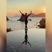 Roberto Bolle, l'incanto della danza al tramonto alle isole Li Galli