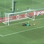 Roma, Svilar k.o. e un mese di stop: il video dell'infortunio