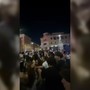 I maturandi cantano 'Notte prima degli esami', a Roma il rito si ripete I maturandi cantano 'Notte prima degli esami', a Roma il rito si ripete