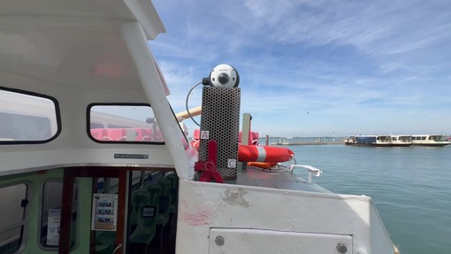 A Venezia primi vaporetti con telecamere antiaggressione, il sindaco: "Copertura totale di ciò che accade a bordo"
