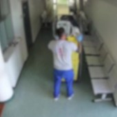 Ruba un condizionatore all'Istituto tumori di Napoli, il furto ripreso dalle telecamere Ruba un condizionatore all'Istituto tumori di Napoli, il furto ripreso dalle telecamere