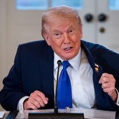 Iran, Trump ai manifestanti “Prendete le istituzioni, l’aiuto è in arrivo” Iran, Trump ai manifestanti “Prendete le istituzioni, l’aiuto è in arrivo”