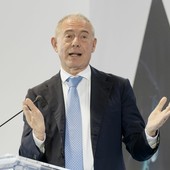 Urso “Governo italiano ha garantito stabilità e credibilità, siamo un modello” Urso “Governo italiano ha garantito stabilità e credibilità, siamo un modello”