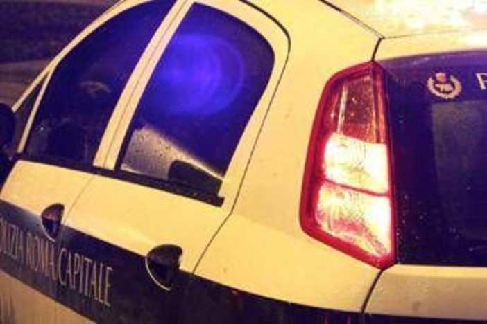 Ostia, autocarro danneggia ponte sulla via del Mare: traffico in tilt a Roma Sud Ostia, autocarro danneggia ponte sulla via del Mare: traffico in tilt a Roma Sud