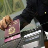 Migranti, Spagna ripristina controlli alle frontiere per viaggiatori dall’Italia Migranti, Spagna ripristina controlli alle frontiere per viaggiatori dall’Italia