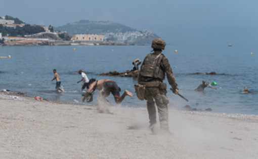 “Ceuta è stata un’invasione”, all’Europarlamento si accende lo scontro sui migranti