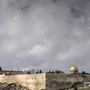 Gerusalemme, media: oltre 460 coloni israeliani assaltano moschea di Al-Aqsa