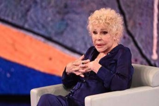 Ornella Vanoni, il rapporto con il figlio Cristiano: "Pensava che lo abbandonassi" Ornella Vanoni, il rapporto con il figlio Cristiano: "Pensava che lo abbandonassi"