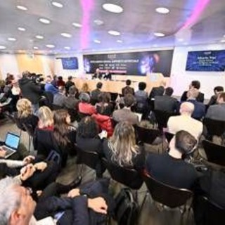 Ai, Hamaba (Sony): "Lavoriamo a tecnologia che garantisca l'autenticità delle informazioni" Ai, Hamaba (Sony): "Lavoriamo a tecnologia che garantisca l'autenticità delle informazioni"