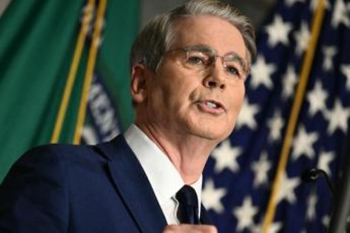 Iran, Bessent: "Trump lancia una nuova offensiva Usa che punta a isolare Teheran" Iran, Bessent: "Trump lancia una nuova offensiva Usa che punta a isolare Teheran"