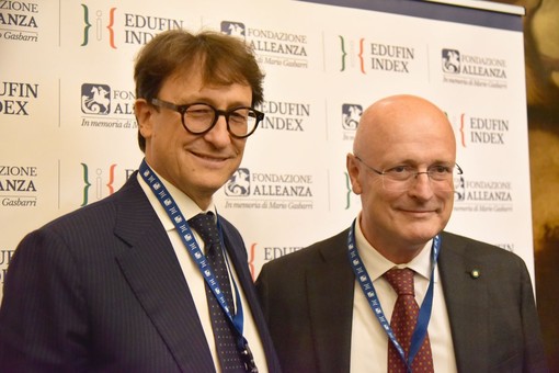 Edufin Index, 4 italiani su 10 raggiungono sufficienza in educazione finanziaria Edufin Index, 4 italiani su 10 raggiungono sufficienza in educazione finanziaria