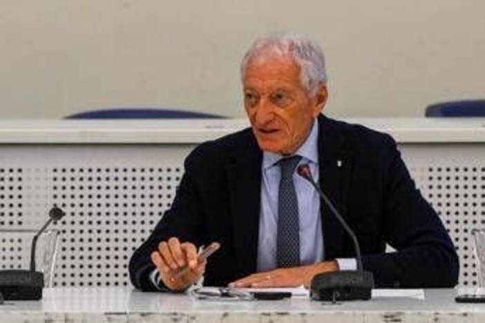 Buonfiglio: "Sul calcio si mantenga un confronto leale. Con la politica più risultati se non si litiga" Buonfiglio: "Sul calcio si mantenga un confronto leale. Con la politica più risultati se non si litiga"