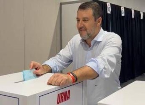 Salvini rieletto segretario della Lega con 465 voti: Garavaglia si ferma a 146