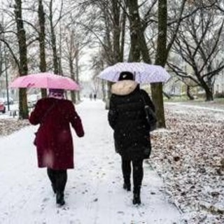 Freddo e maltempo, sull'Italia aria d’inverno ad un mese dal Natale Freddo e maltempo, sull'Italia aria d’inverno ad un mese dal Natale