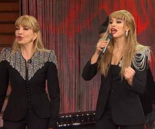 Ballando con le stelle, Milly Carlucci scende in pista e balla con... Milly