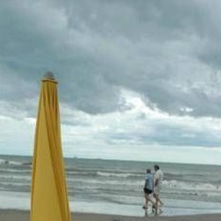 Meteo, doppia svolta in arrivo: maltempo, fresco e poi nuovo caldo africano sull’Italia