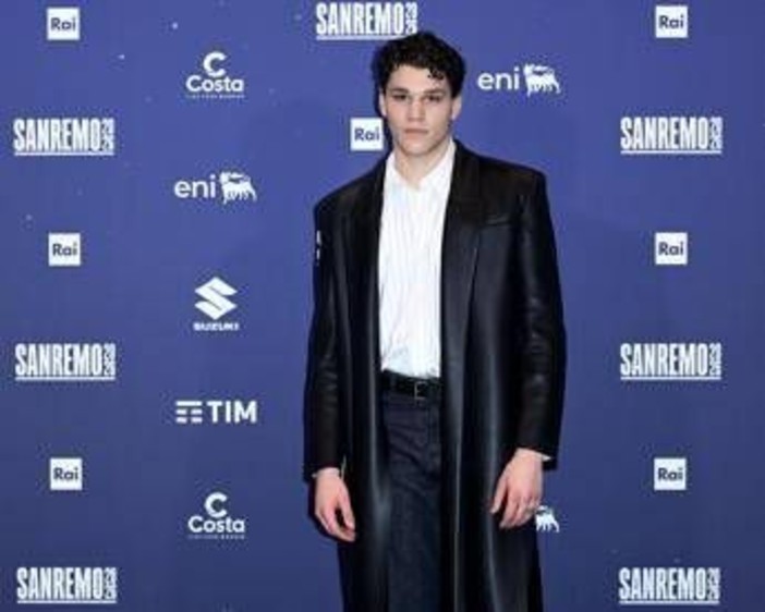 Sanremo 2026, Nicolò Filippucci con 'Laguna': chi è l'artista delle Nuove Proposte Sanremo 2026, Nicolò Filippucci con 'Laguna': chi è l'artista delle Nuove Proposte