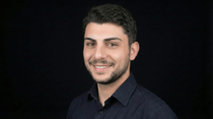 Shadow Ai: 68% dei dipendenti italiani la usa di nascosto, rischio milioni per le pmi Shadow Ai: 68% dei dipendenti italiani la usa di nascosto, rischio milioni per le pmi