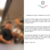 Bangkok, studenti italiani e il caos in metro: il video virale e le scuse dell'ambasciata