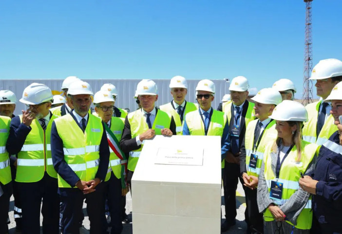 Eni Storage Systems, nasce a Brindisi il polo produttivo delle batterie Eni Storage Systems, nasce a Brindisi il polo produttivo delle batterie