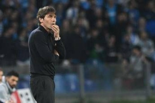 Napoli, Esposito e D'Amore chiedono a Conte di restare. Lui cita Gomorra - Video