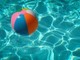 Ragusa, bimbo di due anni annega in piscina gonfiabile