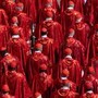 Conclave tra intrighi, veleni e dicerie: le fake news della vigilia