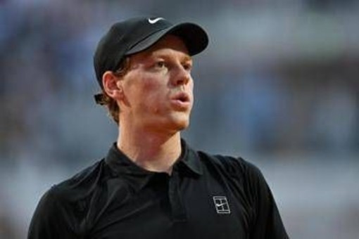 Sinner: "Contento del record, ma non gioco per questo. Darderi? Non mi piace giocare così tardi"