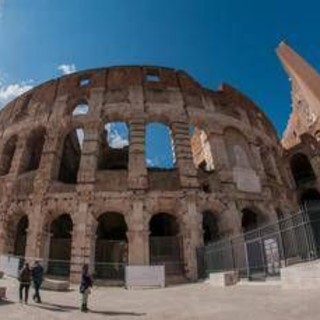 Far west dei biglietti del Colosseo, la denuncia delle guide turistiche contro il 'secondary ticketing' Far west dei biglietti del Colosseo, la denuncia delle guide turistiche contro il 'secondary ticketing'