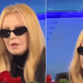 Sanremo 2026, Patty Pravo cade dalla sedia in conferenza stampa: cosa è successo Sanremo 2026, Patty Pravo cade dalla sedia in conferenza stampa: cosa è successo