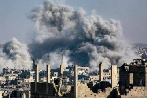 Gaza, 24 morti in raid israeliani. Fonti mediche: &quot;Molti bambini e donne tra vittime&quot;