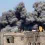 Gaza, raid di Israele nella notte: sei morti. Sirene a Gerusalemme per missile Houthi