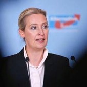 Ucraina, Weidel: "Basta soldi a Kiev, la guerra è già persa"