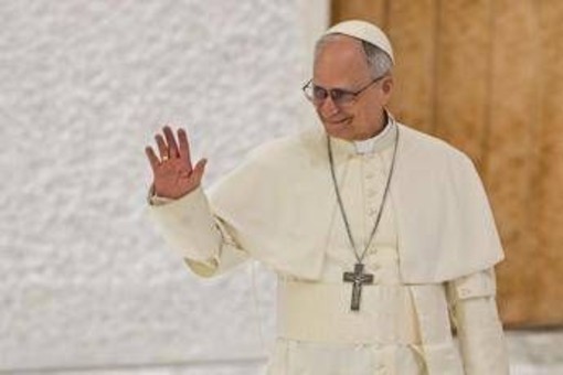 Papa Leone XIV incontra i media: &quot;No a guerra di parole, pace comincia da ognuno di noi&quot;