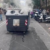 Scontri nei cortei a Roma, il racconto di un poliziotto: "Ci hanno assalito con sassi e molotov in via Claudia"