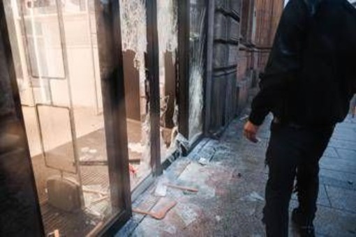 Proteste Milano, l'esercito dei minori in piazza: il più giovane identificato negli scontri ha 11 anni Proteste Milano, l'esercito dei minori in piazza: il più giovane identificato negli scontri ha 11 anni