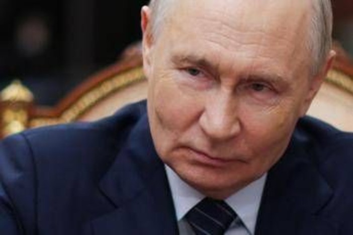 Ucraina-Russia, la strage di soldati di Putin. Zelensky: "Voglio 1000 droni al giorno"