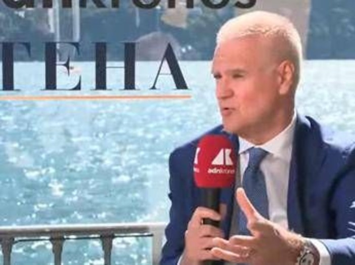 Zangrillo: "Vannacci? I generali come Dalla Chiesa sono quelli che mi piacciono" Zangrillo: "Vannacci? I generali come Dalla Chiesa sono quelli che mi piacciono"