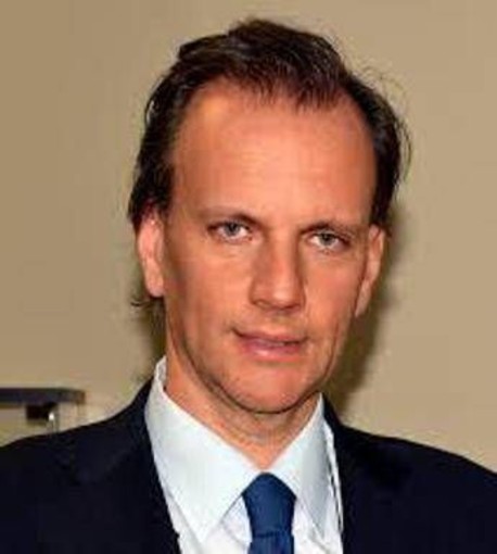 Fecondazione, Gambino: &quot;L'età della donna è lo snodo da affrontare per rispondere ad anelito maternità&quot;