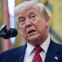 Trump, messaggio all'Iran e post su esercito: &quot;Usa ha tante armi, speriamo di non doverle usare&quot;