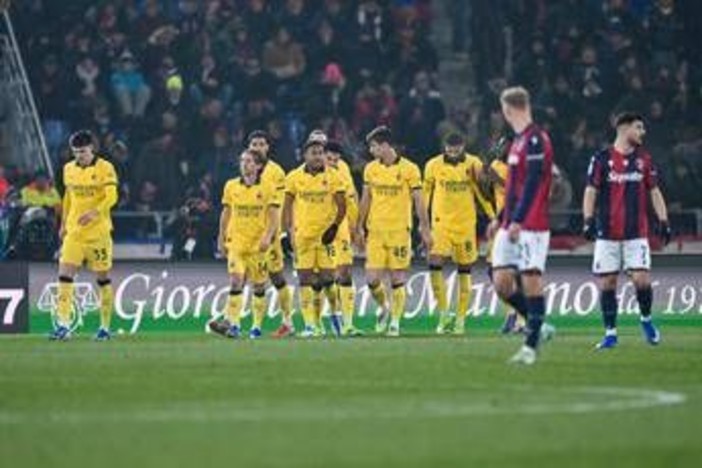 Nkunku lo salta, Ravaglia lo abbatte: calcio di rigore giusto in Bologna-Milan? Nkunku lo salta, Ravaglia lo abbatte: calcio di rigore giusto in Bologna-Milan?