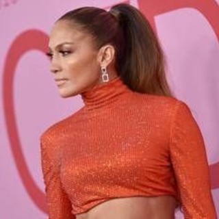 Jennifer Lopez, in concerto a Lucca il 21 luglio: 1.400 euro per un selfie