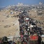 Gaza City, prosegue l'avanzata: Israele apre seconda via di fuga per i residenti